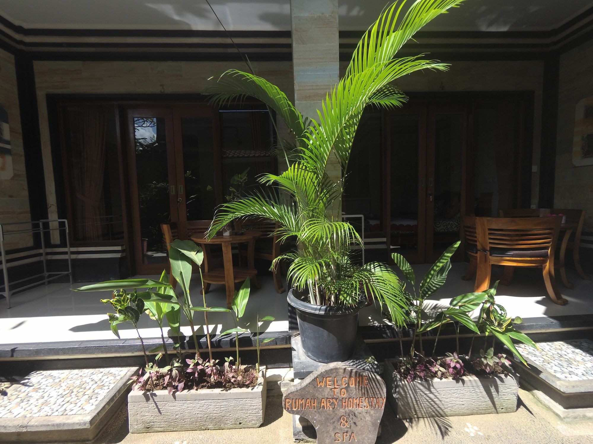 אובוד Rumah Ary Homestay & Spa מראה חיצוני תמונה